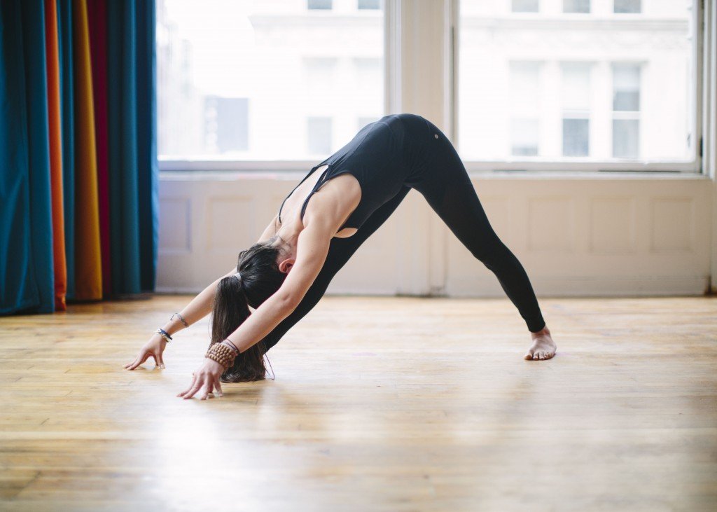 Yoga Sequence for Gratitude: Side Stretch