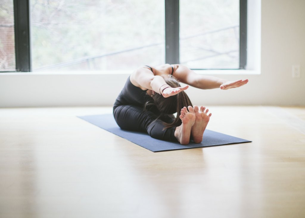 A Pilates Sequence for Building a Strong Core Sonima